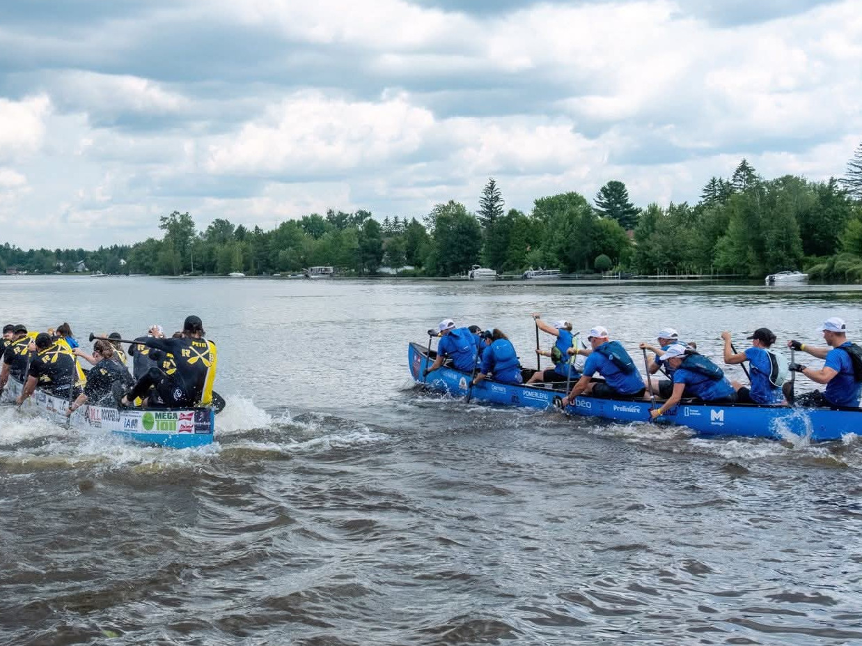 Photo: Raynald Morand Photographie L'Équipe de Rabaska du Drakkar de Beauce